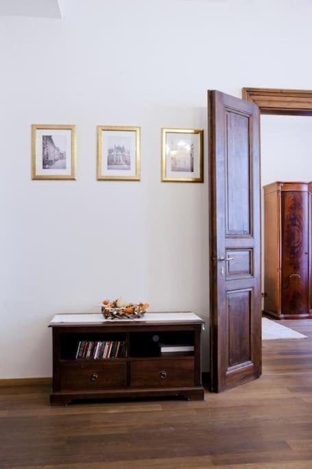 Rhythm And Style In Prague City Center Andel Apartment Exterior photo